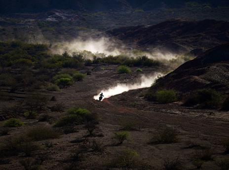 גם באופנועים, מאבק צמוד מתמיד (getty)
