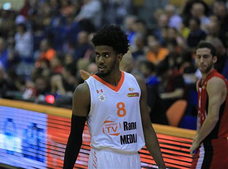 יחסר לשיבק. דוסון (מנהלת הליגה)