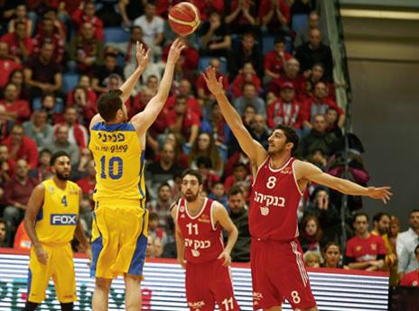 הצהובים פתחו עם מטווח שלשות, אך זה לא הספיק בהמשך (אלן שיבר)