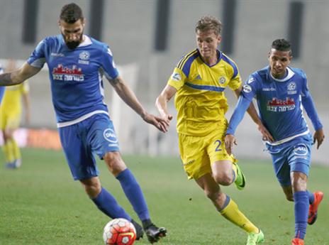 שוינפלד. סוף סוף מחייך (אלן שיבר)