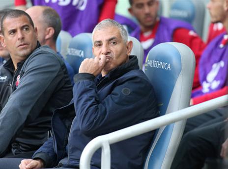 גולן. "מפרגן לצד השני" (יוסי שקל)