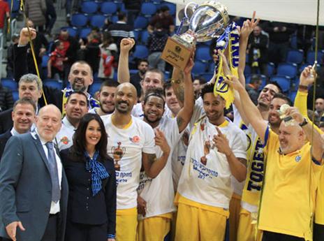 "חווינו לא מעט פנצ'רים בדרך" (אלן שיבר)