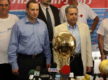 עם שמעון מזרחי: "הרעב והתשוקה אבדו"