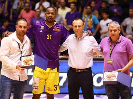 מאמן ושחקן חודש מרץ (מנהלת הליגה)