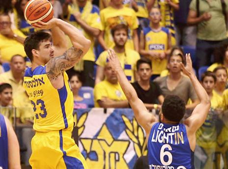 גם אלכסנדר במשחק נהדר (אלן שיבר)