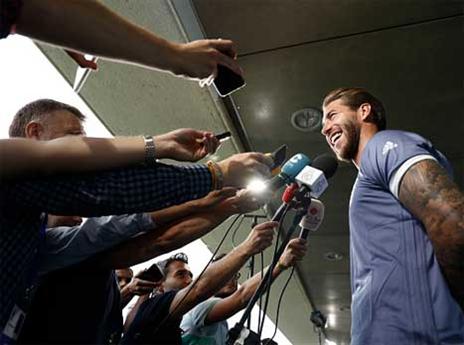 מצא גם זמן לעקוץ את פיקה. ראמוס (Getty)