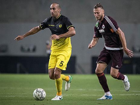 ביקורת על ההגנה. מורי (ספי מגריזו)