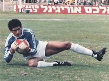 "מקווה שנוח וטוב לו, כי מגיע לו הכל" (צילום: האתר הרשמי של מכבי חיפה)