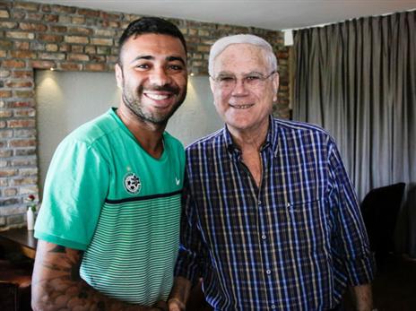 קאיו. השחקן שלוזון רצה לצרף יותר מכולם (האתר הרשמי)