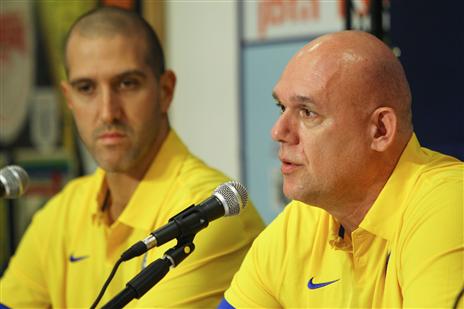 הביא עוד מחליף. ספאחיה (אלן שיבר)