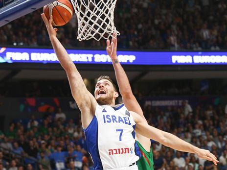 מקל בדרך לשתיים. לא איבד בטחון בגלל המשחק מול איטליה (דני מרון)