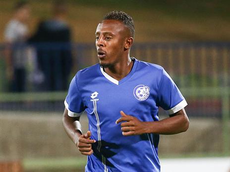 ייעדר מול פ"ת, איילה