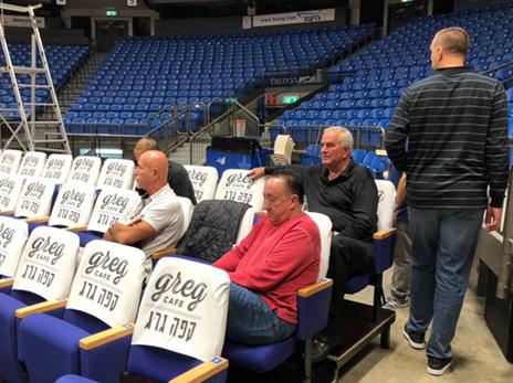 חלק מהסקאוטים בהיכל