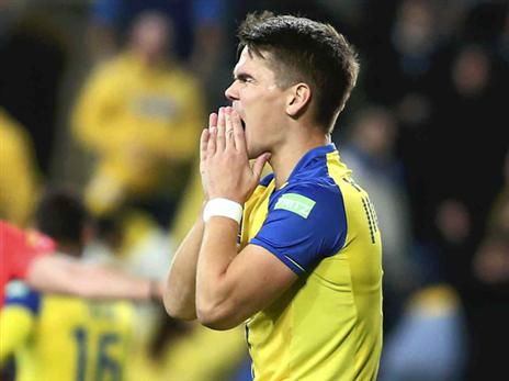 השחקנים משדרים עסקים כרגיל (אלן שיבר)