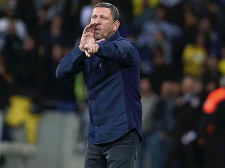 קבוצה בצלמו. קלינגר (יוסי שקל)