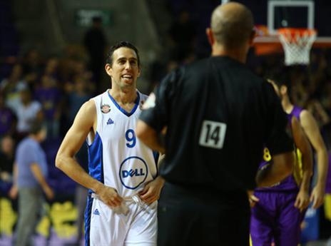 רוט במדי הרצליה. דורש 400 אלף שקלים (לירון מולדובן)