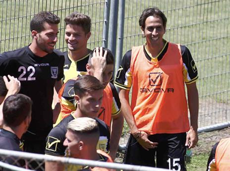 שחקני בית"ר. יצליחו להתגבר על הסחות הדעת? (אלן שיבר)