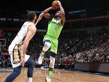 הוולבס שלטו במשחק (צילום: Getty)