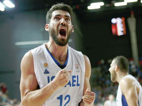 הנבחרת עלתה למאזן חיובי (אלן שיבר)