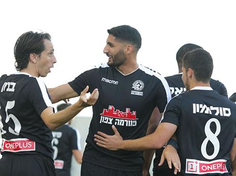 יוסי בניון זכה למחמאות (צילום: ניר קידר)