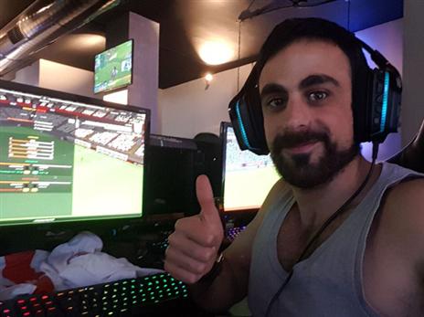 הזוכה הגדול בטורניר: משה לביא. צילום: מתן שקרוב.