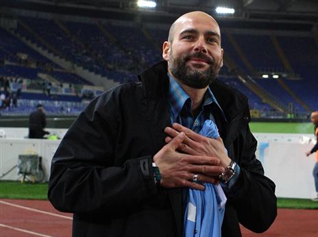 בנו של קינאליה זוכה לכבוד באולימפיקו (Getty)