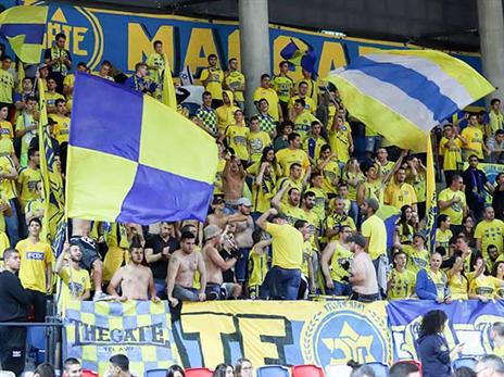 נוכחות נאה ביציעים (דני מרון)