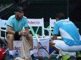 סלע עם לוי. פתיחה רעה לישראל במפגש, תקווה לשיפור בהמשך