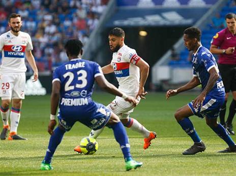 המשחק בין ליון לטרואה, שסיפק שלושה שערים. (getty)