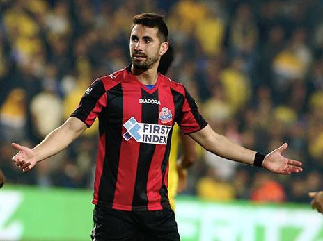 בקרוב באדום של ב"ש. תורג'מן (יוסי שקל)