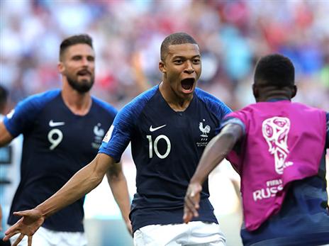 צרפת שוב ברבע הגמר (GETTY)