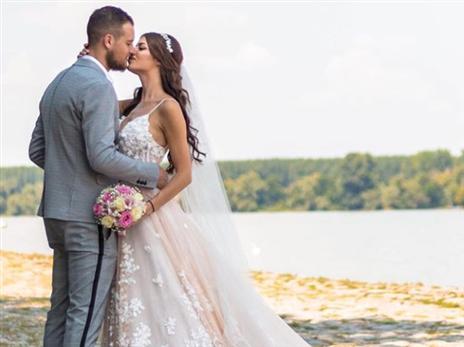 ראיקוביץ' במעמד החתונה בסרביה (מתוך אינסטגרם)