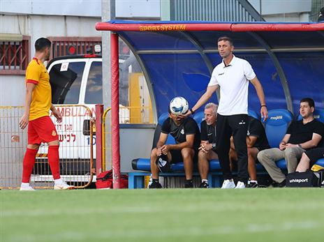 מילבסקי. פתח ברגל ימין (לירון מולדובן)