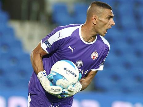 גורש. אשתו התרצתה לבסוף (אלן שיבר)