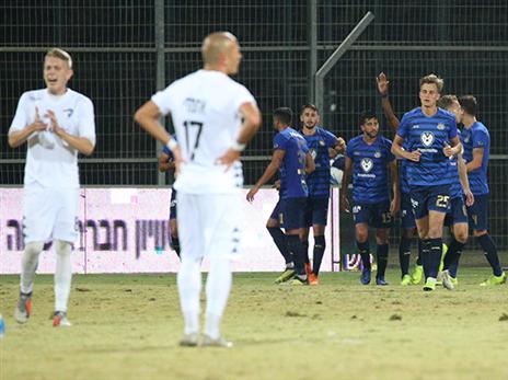 הפסד ביתי ראשון העונה לק"ש (סוכנות ג'יני)