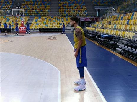 ווילבקין דואג מהפרקט (האתר הרשמי של מכבי ת"א)