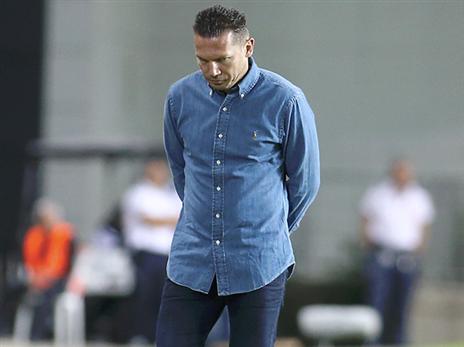 בכר לא רוצה להעמיס על ויטור (אלן שיבר)