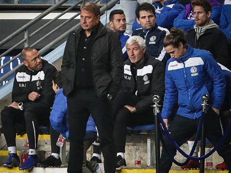 יכול לארוז? אלישע לוי (עודד קרני)