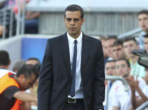 התחיל לעבוד. לוזון (אלן שיבר)