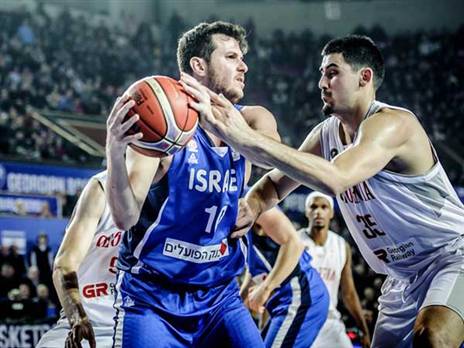 המנוסה בסגל. פניני (FIBA)