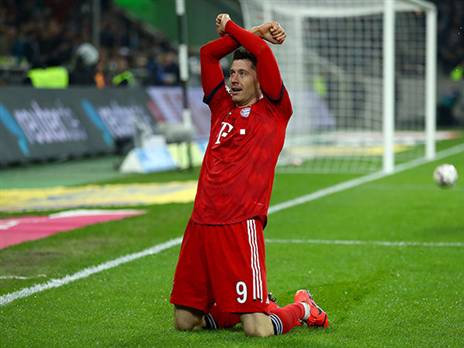 (Photo by Alex Grimm/Bongarts/Getty Images)