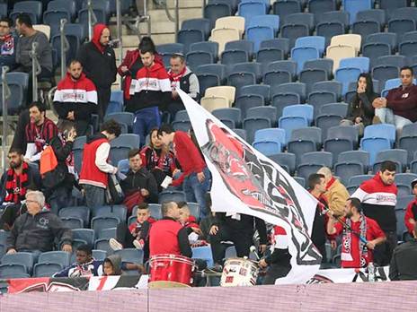 לא אהבו את מה שראו. אוהדי הפועל חיפה (צילום: יוסי שקל)