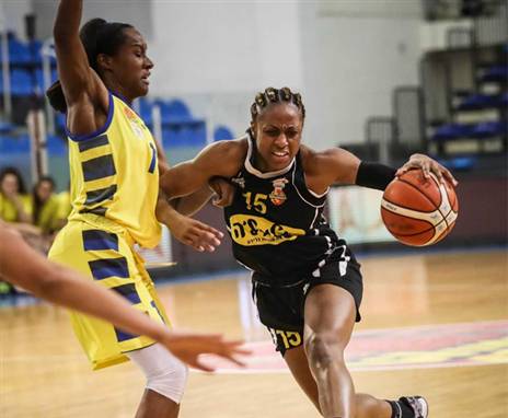 מיטשל. הוליכה את המנצחת  (עודד קרני, באדיבות מנהלת ליגת העל לנשים בכדורסל)