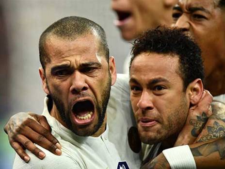 ניימאר ואלבס חוגגים יתרון כפול (getty, Anadolu Agency)