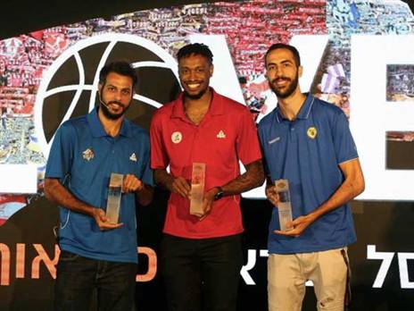 וויטינגטון בטקס המצטיינים עם בן שימול וטולפסן (אלן שיבר)