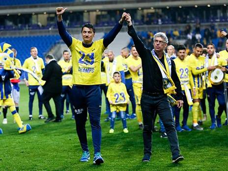 חילופי מאמנים תכופים. זה הצד השלילי בעידן גולדהאר (אלן שיבר)