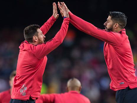 מסי עם סוארס. "לא אגיד עליו שום דבר רע" (getty)