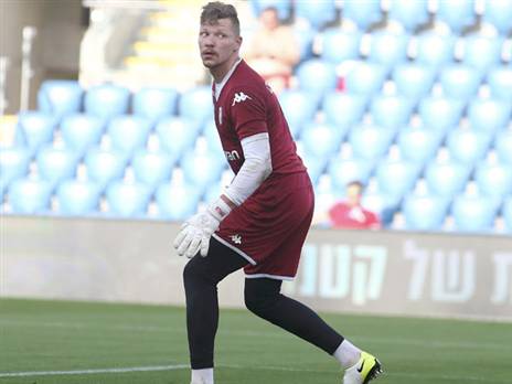 ברטקוס, הופעת בכורה בנבחרת (אלן שיבר)