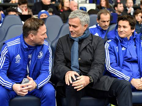 מוריניו. יחזור לקדנציה שלישית בסטמפורד ברידג'? (getty)