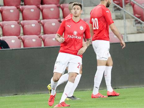 אסרו עליו לחזור לפעילות ספורטיבית. מליקסון (דני מרון)